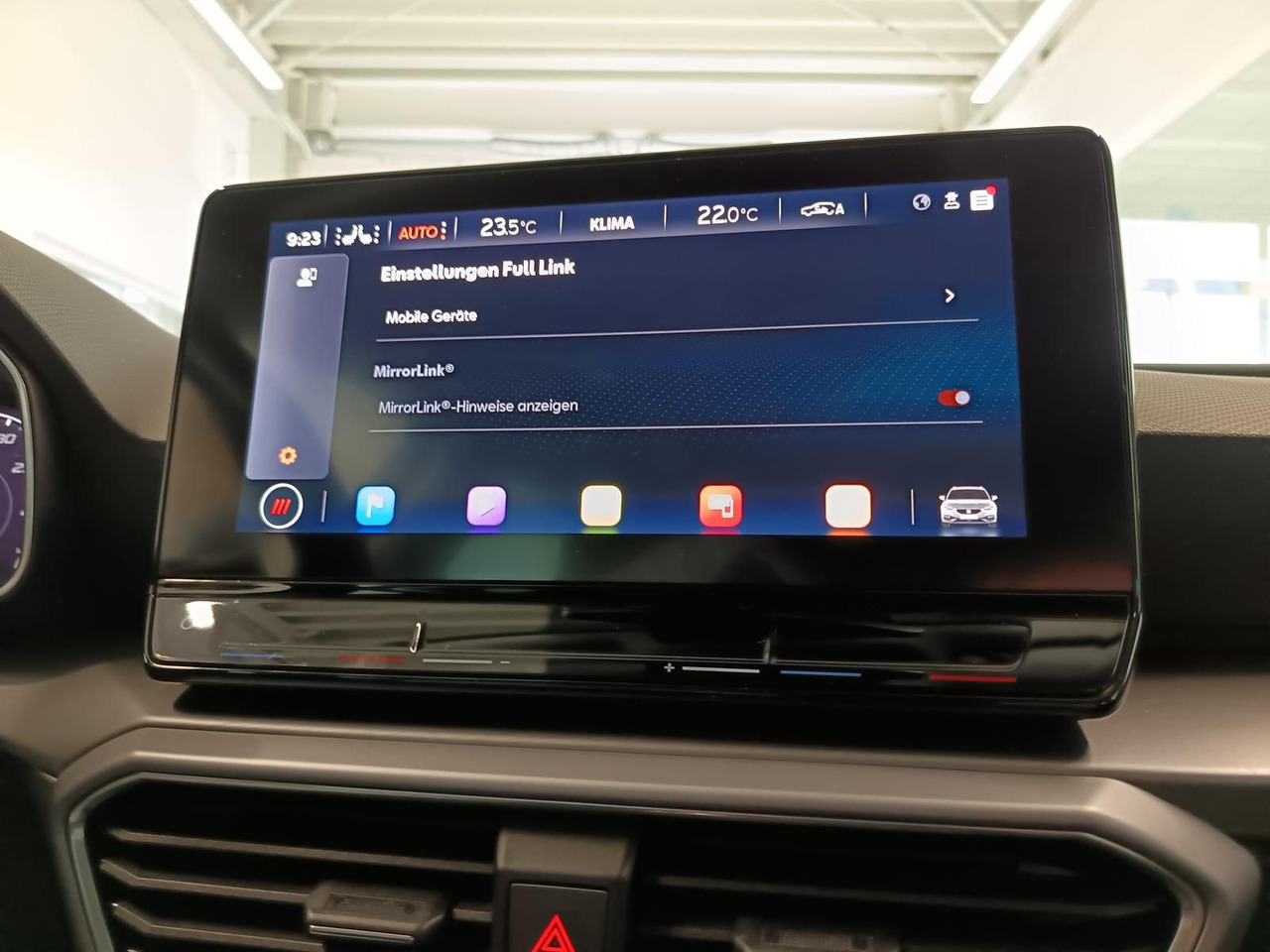 Coche familiar Seat Leon Sportstourer 1,5TSI FR*NAVI*LED*SOUND*R-KAM: foto 15