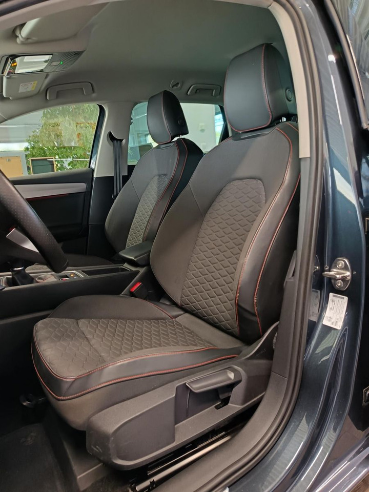 Coche familiar Seat Leon Sportstourer 1,5TSI FR*NAVI*LED*SOUND*R-KAM: foto 18