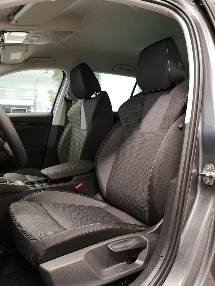 Coche Skoda Octavia Combi Selection DSG*LED*ACC*WINTERPAKET*: foto 16