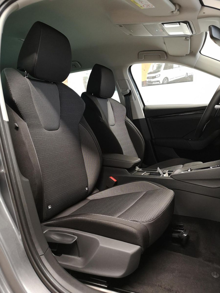 Coche Skoda Octavia Combi Selection DSG*LED*ACC*WINTERPAKET*: foto 19