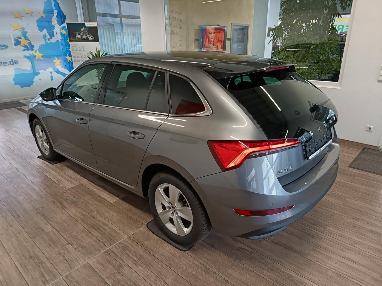 Skoda Scala Style 1,5 TSI DSG*PANO*LED*DAB*ALLWETTER* - Sedan: foto 4 Skoda Scala Style 1,5 TSI DSG*PANO*LED*DAB*ALLWETTER* - Sedan: foto 4
