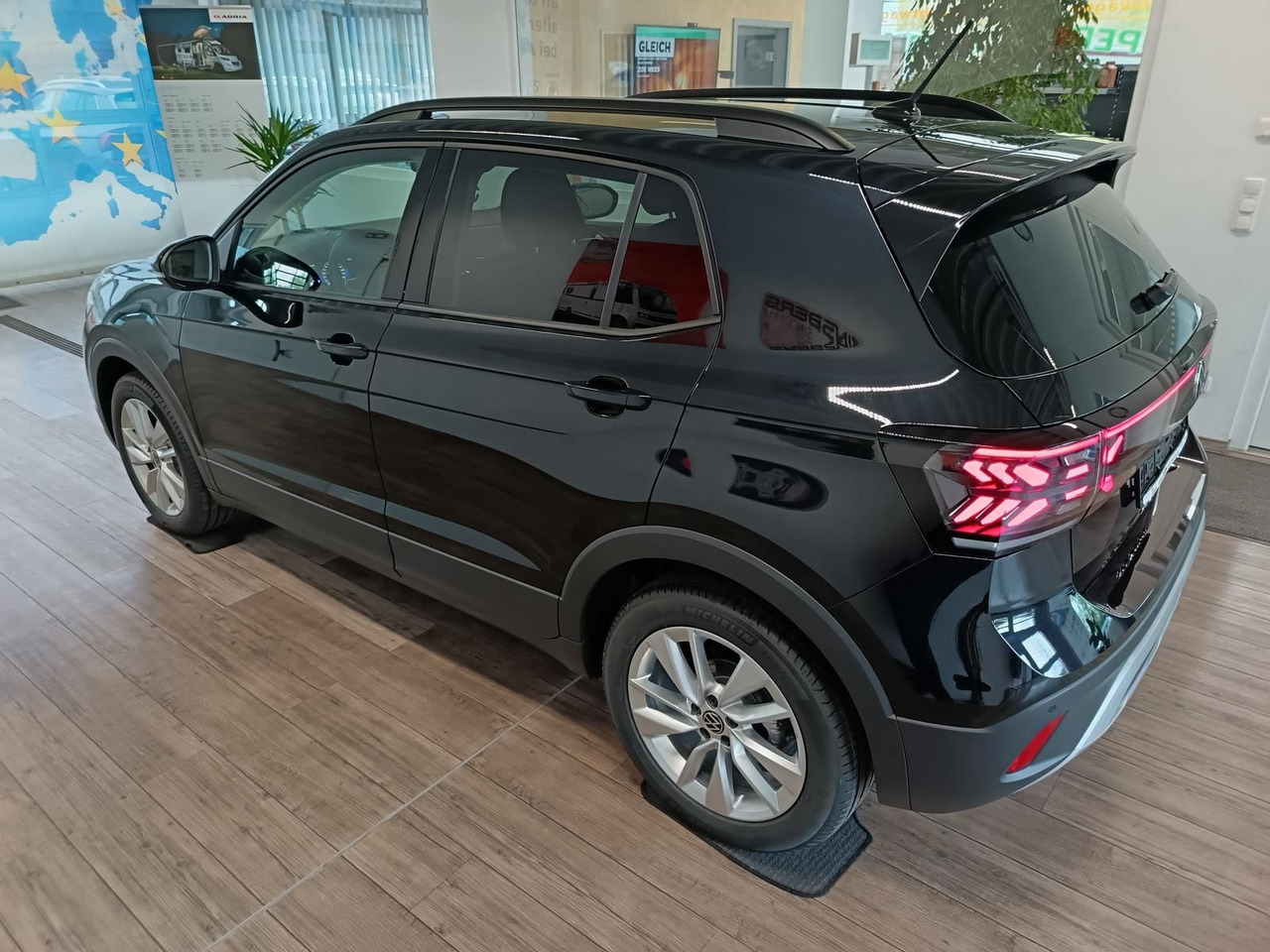 Volkswagen T-Cross Life 1.5 TSI DSG*AHK*MATRIX LED*ACC*SHZ* - SUV/ Todoterreno: foto 4 Volkswagen T-Cross Life 1.5 TSI DSG*AHK*MATRIX LED*ACC*SHZ* - SUV/ Todoterreno: foto 4