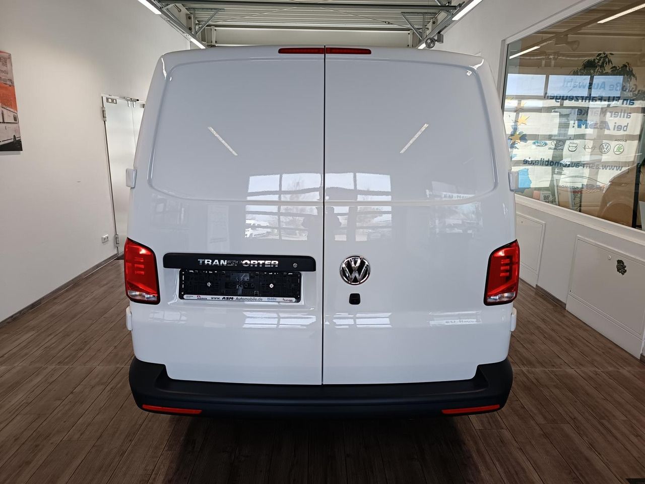 Volkswagen T6.1 Transporter 2,0 TDI*R-KAM*TEMP*KLIMA*NSW* - Furgoneta pequeña: foto 5 Volkswagen T6.1 Transporter 2,0 TDI*R-KAM*TEMP*KLIMA*NSW* - Furgoneta pequeña: foto 5