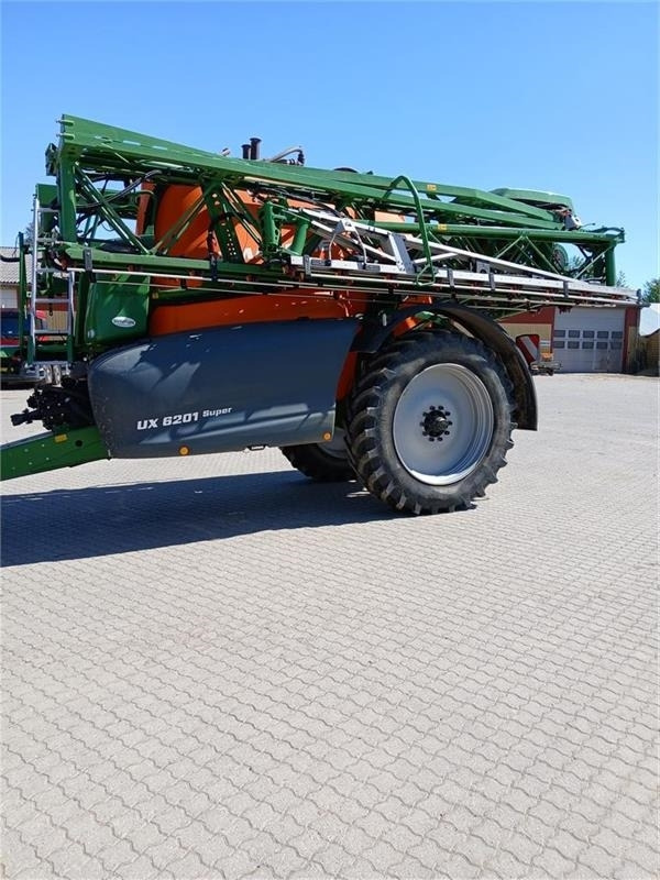 Amazone Ux 6201 super 42 m - Pulverizador arrastrado: foto 2 Amazone Ux 6201 super 42 m - Pulverizador arrastrado: foto 2