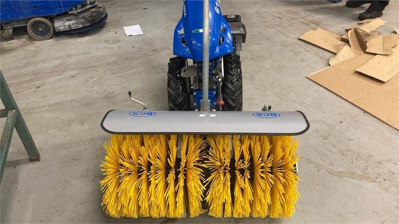 BCS 615L Max Inkl. 80 cm fejemaskine - Tractor municipal: foto 3 BCS 615L Max Inkl. 80 cm fejemaskine - Tractor municipal: foto 3