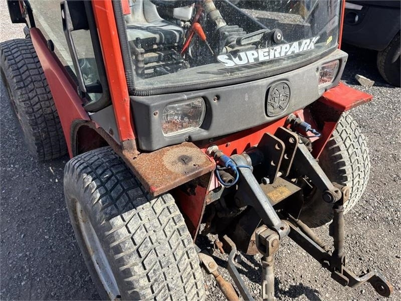Tractor municipal Carraro 3800 HST Superpark: foto 16