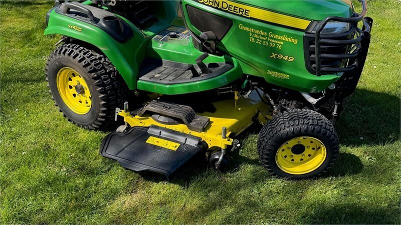 John Deere X949 137 cm klipper - Tractor municipal: foto 1 John Deere X949 137 cm klipper - Tractor municipal: foto 1