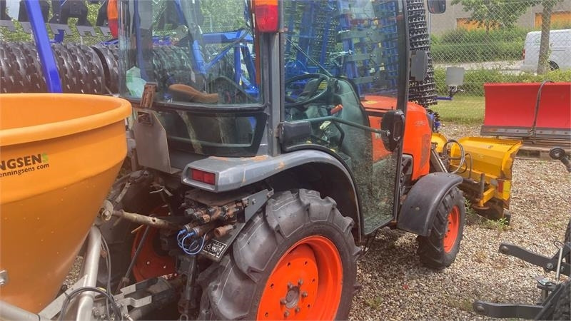 Tractor municipal Kubota STW37 Kun 1144 timer STW37: foto 14