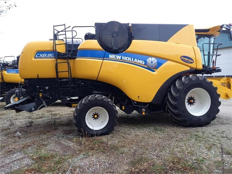 New Holland CX8.80 SLH med 25 fods Varifeed - Cosechadora de granos: foto 3 New Holland CX8.80 SLH med 25 fods Varifeed - Cosechadora de granos: foto 3