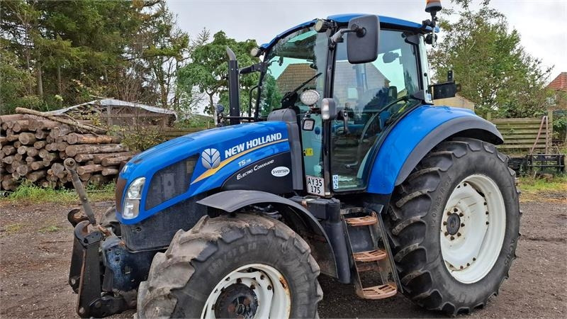 New Holland T5.115 EC  - Tractor: foto 1 New Holland T5.115 EC  - Tractor: foto 1