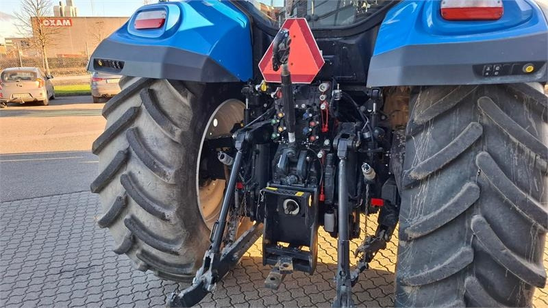 New Holland T7.270 Autocommand New Generation - Tractor: foto 4 New Holland T7.270 Autocommand New Generation - Tractor: foto 4