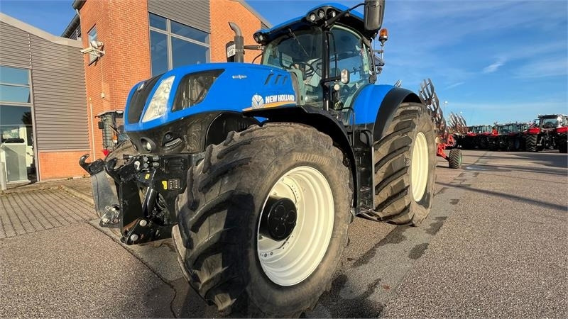 New Holland T7.315 HD AutoComand - Tractor: foto 2 New Holland T7.315 HD AutoComand - Tractor: foto 2