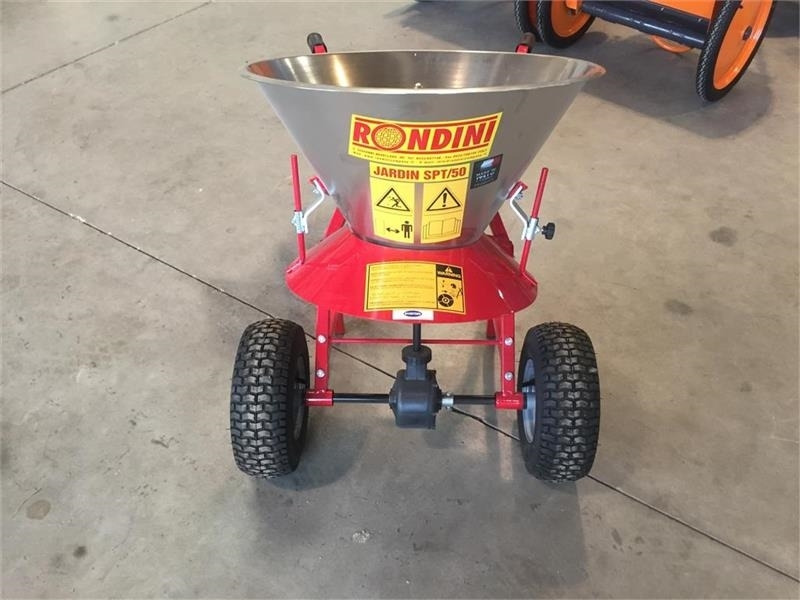 Rondini SPM 50 - Esparcidor de sal para Vehículo municipal: foto 2 Rondini SPM 50 - Esparcidor de sal para Vehículo municipal: foto 2