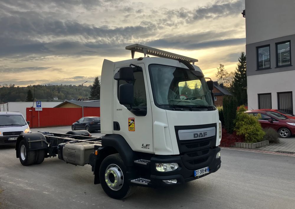 DAF Daf FL 16.250 euro 6 ramo do zabudowy - Chasis camión: foto 2 DAF Daf FL 16.250 euro 6 ramo do zabudowy - Chasis camión: foto 2