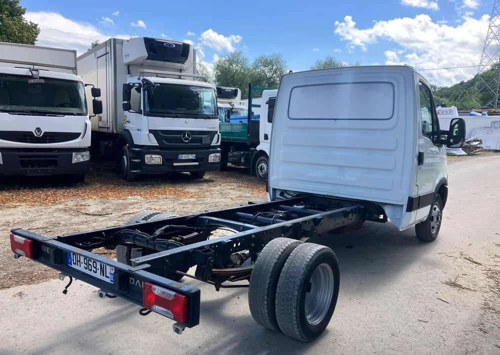 Iveco DAILY 35C13 ramo do zabudowy kiper wywrotka - Chasis camión: foto 3 Iveco DAILY 35C13 ramo do zabudowy kiper wywrotka - Chasis camión: foto 3