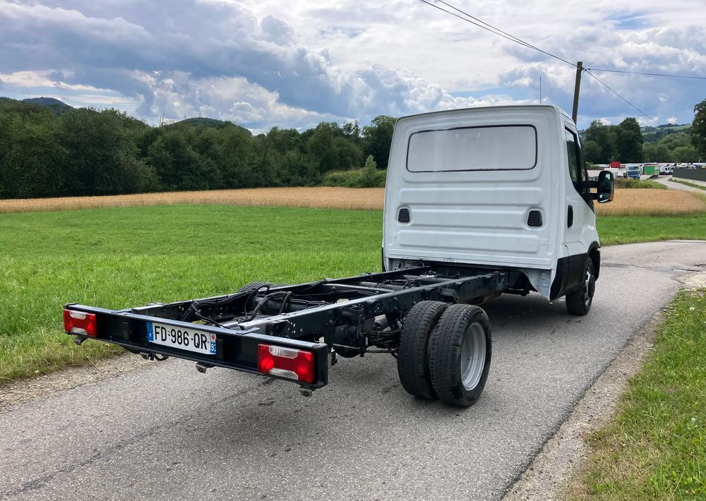 Iveco DAILY 35C14 ramo do zabudowy kiper wywrotka - Chasis camión: foto 3 Iveco DAILY 35C14 ramo do zabudowy kiper wywrotka - Chasis camión: foto 3