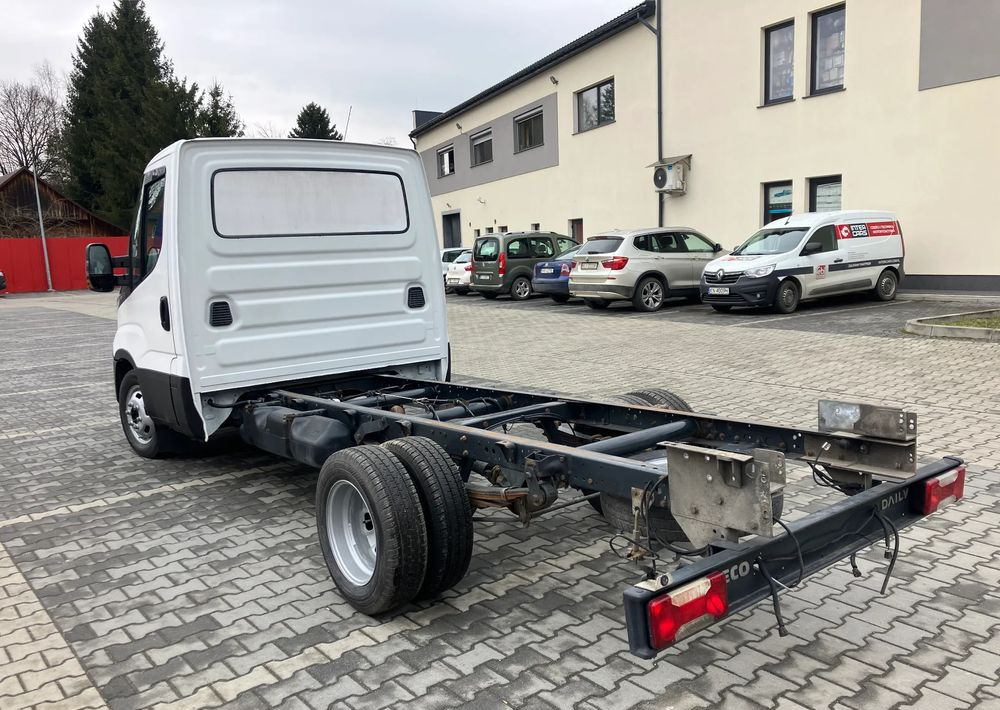 Iveco DAILY 35C14 ramo do zabudowy kiper wywrotka - Chasis camión: foto 4 Iveco DAILY 35C14 ramo do zabudowy kiper wywrotka - Chasis camión: foto 4
