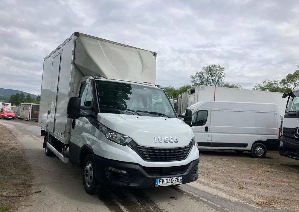 Iveco DAILY 35C16 kontener kurierka 3.0 silnik - Furgoneta: foto 2 Iveco DAILY 35C16 kontener kurierka 3.0 silnik - Furgoneta: foto 2