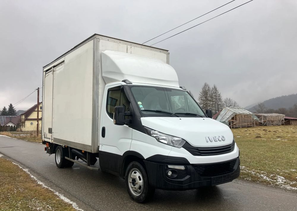 Iveco DAILY 35C16 kontener kurierka winda - Furgoneta: foto 2 Iveco DAILY 35C16 kontener kurierka winda - Furgoneta: foto 2