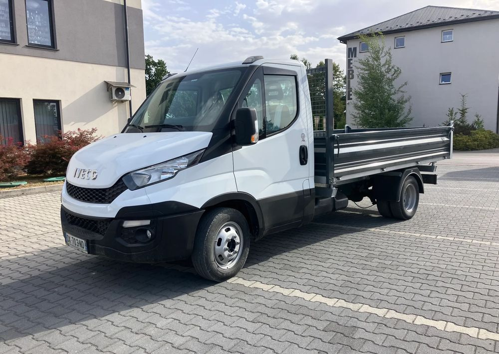 Iveco Iveco daily 35C13 wywrotka solidny kiper - Volquete furgoneta: foto 2 Iveco Iveco daily 35C13 wywrotka solidny kiper - Volquete furgoneta: foto 2