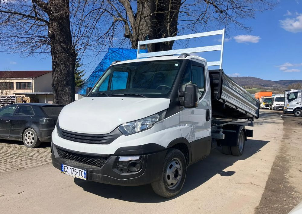 Iveco Iveco daily 35C14 wywrotka solidny kiper - Volquete furgoneta: foto 1 Iveco Iveco daily 35C14 wywrotka solidny kiper - Volquete furgoneta: foto 1