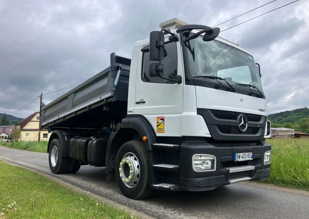 Mercedes-Benz Axor 1829 solidny kiper wywrotka blokada mostu - Volquete camión: foto 2 Mercedes-Benz Axor 1829 solidny kiper wywrotka blokada mostu - Volquete camión: foto 2