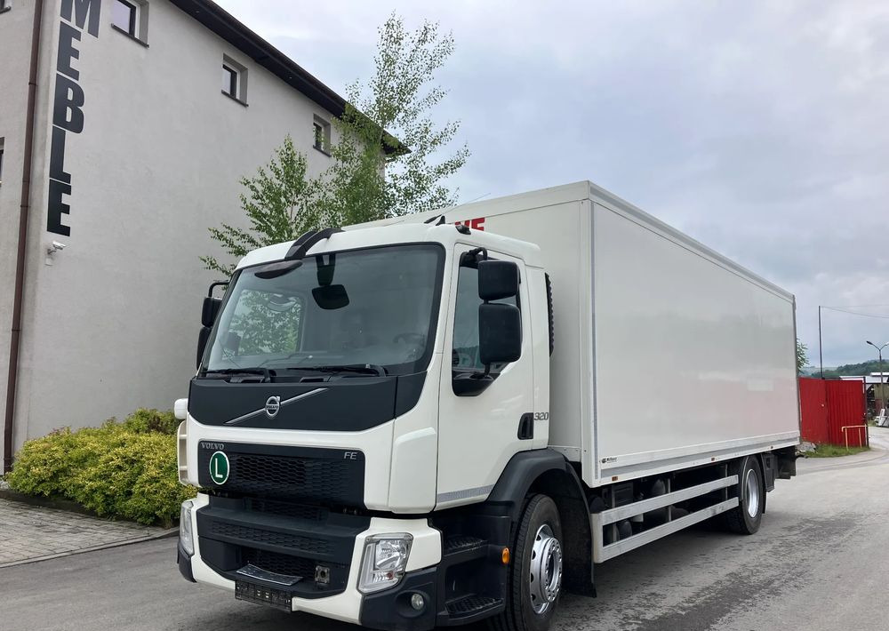 Volvo VOLVO FE 320 izoterma kontener - Frigorífico camión: foto 1 Volvo VOLVO FE 320 izoterma kontener - Frigorífico camión: foto 1