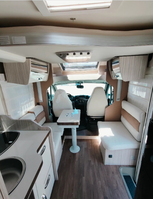 Cámper Elnagh Elnagh T-Loft 532 WINTER Alarm Solar Camera Air Conditioning Truma Diesel E Awning Remis Retrofitted: foto 9 Cámper Elnagh Elnagh T-Loft 532 WINTER Alarm Solar Camera Air Conditioning Truma Diesel E Awning Remis Retrofitted: foto 9