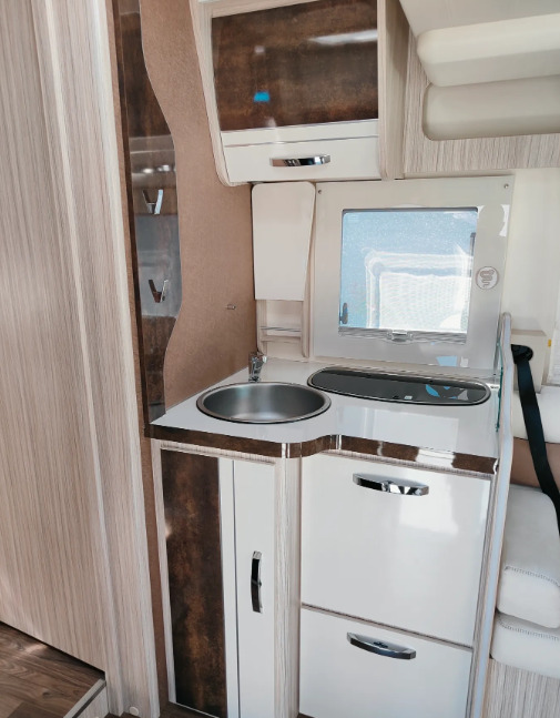 Cámper Elnagh Elnagh T-Loft 532 WINTER Alarm Solar Camera Air Conditioning Truma Diesel E Awning Remis Retrofitted: foto 14 Cámper Elnagh Elnagh T-Loft 532 WINTER Alarm Solar Camera Air Conditioning Truma Diesel E Awning Remis Retrofitted: foto 14