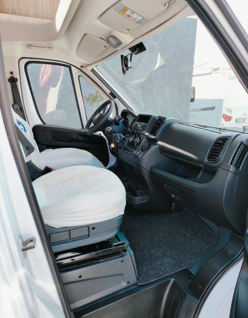 Cámper Elnagh Elnagh T-Loft 532 WINTER Alarm Solar Camera Air Conditioning Truma Diesel E Awning Remis Retrofitted: foto 7 Cámper Elnagh Elnagh T-Loft 532 WINTER Alarm Solar Camera Air Conditioning Truma Diesel E Awning Remis Retrofitted: foto 7