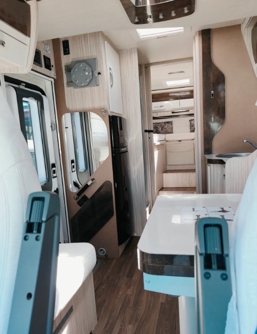 Cámper Elnagh Elnagh T-Loft 532 WINTER Alarm Solar Camera Air Conditioning Truma Diesel E Awning Remis Retrofitted: foto 25 Cámper Elnagh Elnagh T-Loft 532 WINTER Alarm Solar Camera Air Conditioning Truma Diesel E Awning Remis Retrofitted: foto 25