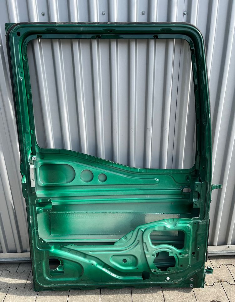 Drzwi lewe MAN TGX TG3 drzwi kierowcy nowy model - Puerta y piezas para Camión: foto 2 Drzwi lewe MAN TGX TG3 drzwi kierowcy nowy model - Puerta y piezas para Camión: foto 2