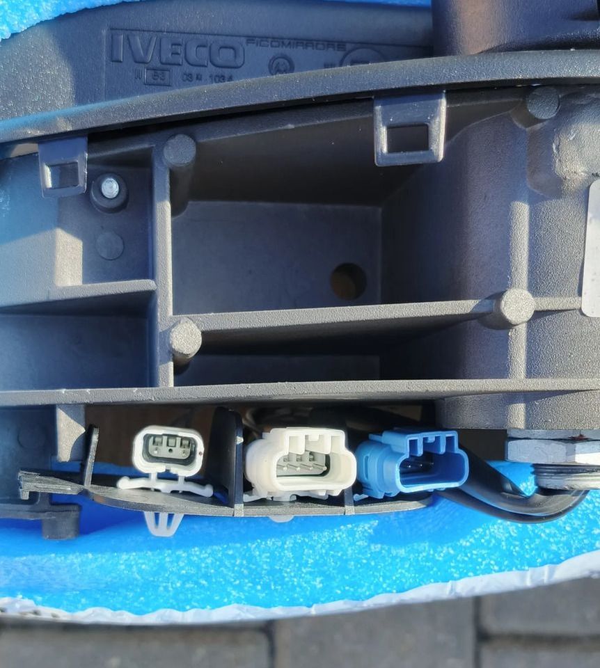 IVECO STRALIS LUSTERKO LEWE 5801765195 - Espejo retrovisor para Camión: foto 2 IVECO STRALIS LUSTERKO LEWE 5801765195 - Espejo retrovisor para Camión: foto 2