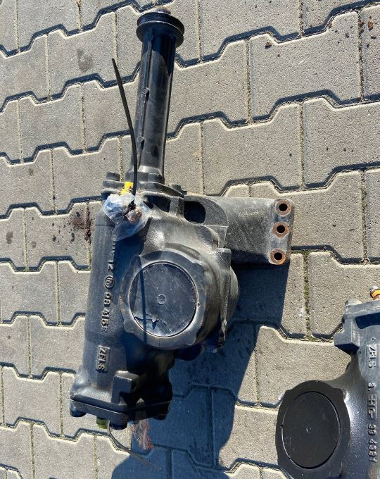 Kolumna kierownicza MAN TGX TGS euro 6 przekładnia - Caja de dirección para Camión: foto 1 Kolumna kierownicza MAN TGX TGS euro 6 przekładnia - Caja de dirección para Camión: foto 1