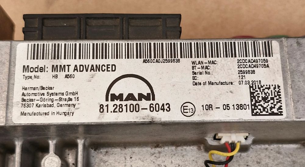 MAN TGX TGS RADIO NAWIGACJA 81.28100-6037 81.28100-6043 - Cabina e interior: foto 2 MAN TGX TGS RADIO NAWIGACJA 81.28100-6037 81.28100-6043 - Cabina e interior: foto 2