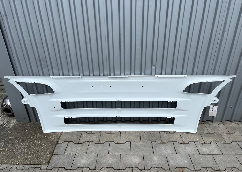 NOWA maska Scania R P atrapa blacha niska - Capota para Camión: foto 2 NOWA maska Scania R P atrapa blacha niska - Capota para Camión: foto 2