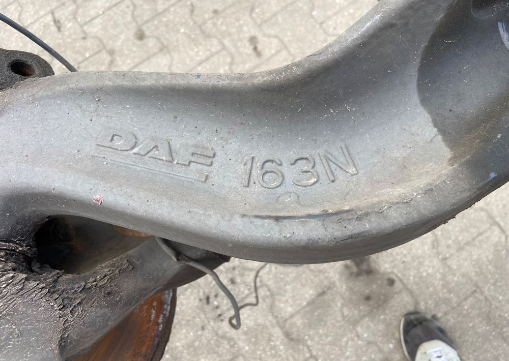 Przednia oś DAF XF 106 euro 6 piasta belka przednia - Eje delantero para Camión: foto 3 Przednia oś DAF XF 106 euro 6 piasta belka przednia - Eje delantero para Camión: foto 3