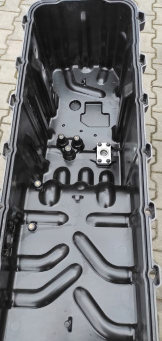 RENAULT GAMA T VOLVO FH4 MISKA OLEJOWA NOWA ORYGINAŁ 23794280 - Cárter de aceite para Camión: foto 2 RENAULT GAMA T VOLVO FH4 MISKA OLEJOWA NOWA ORYGINAŁ 23794280 - Cárter de aceite para Camión: foto 2