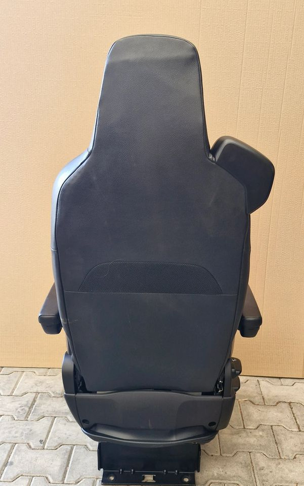 SCANIA R S FOTEL PASAŻERA - Asiento: foto 2 SCANIA R S FOTEL PASAŻERA - Asiento: foto 2
