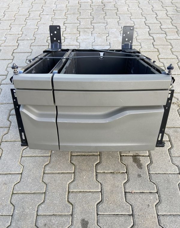 Schowek do łóżko MAN TGS euro 6 TG3 box lodówka - Cabina e interior: foto 1 Schowek do łóżko MAN TGS euro 6 TG3 box lodówka - Cabina e interior: foto 1