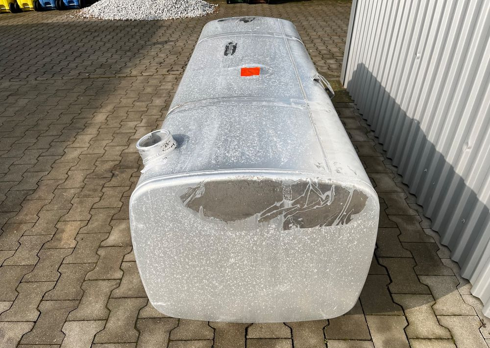 Zbiornik paliwa DAF XF CF 690 litrów bak - Depósito de combustible para Camión: foto 3 Zbiornik paliwa DAF XF CF 690 litrów bak - Depósito de combustible para Camión: foto 3