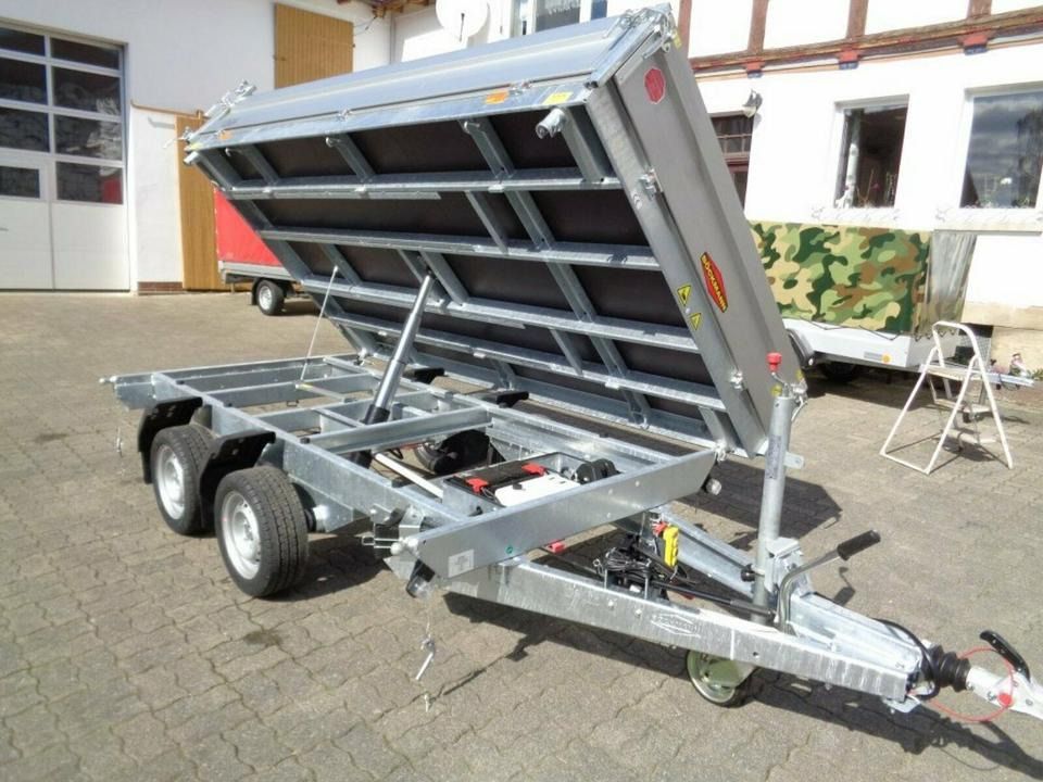 Böckmann PKW-Anhänger Elektro-Dreiseitenkipper, 3,0 to - Volquete remolque: foto 1 Böckmann PKW-Anhänger Elektro-Dreiseitenkipper, 3,0 to - Volquete remolque: foto 1