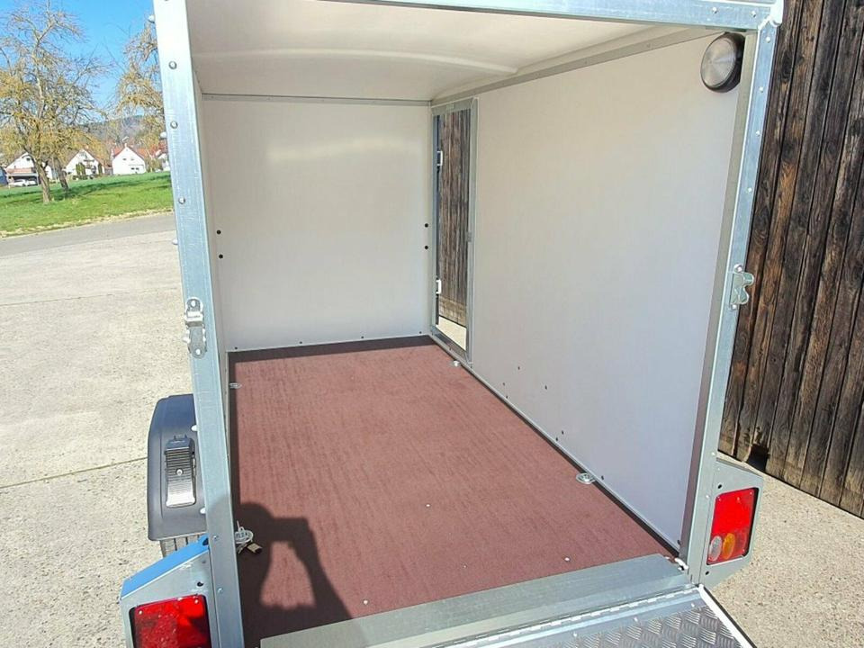 Remolque de coche Böckmann PKW-Anhänger Koffer 1,35t Auffahrrampe Ladehöhe 42cm: foto 10