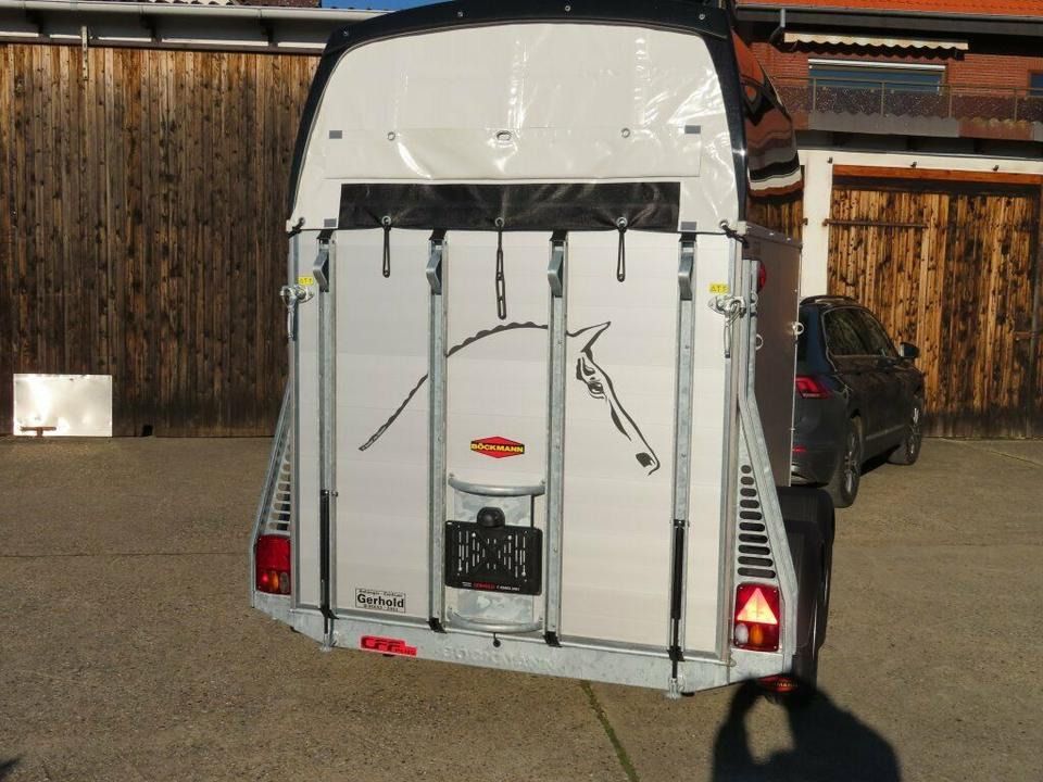 Böckmann Pferdeanhänger Champion R, Alub., 100 km/h - Remolque para caballos: foto 4 Böckmann Pferdeanhänger Champion R, Alub., 100 km/h - Remolque para caballos: foto 4