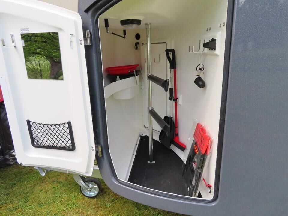 Böckmann Pferdeanhänger Master 70 WCF Alufelgen Mittelpostentr. - Remolque para caballos: foto 3 Böckmann Pferdeanhänger Master 70 WCF Alufelgen Mittelpostentr. - Remolque para caballos: foto 3