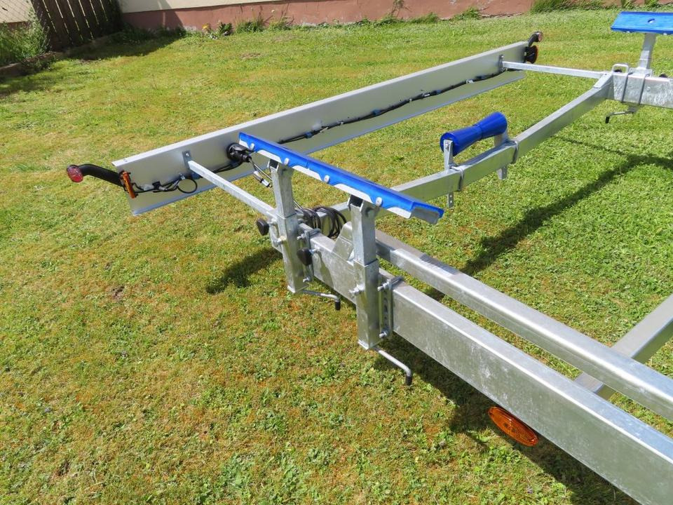 Remolque para barco Böckmann TPV, PKW Anhänger, Bootstrailer, 3,5 to. Winde, 100 km/h: foto 7 Remolque para barco Böckmann TPV, PKW Anhänger, Bootstrailer, 3,5 to. Winde, 100 km/h: foto 7