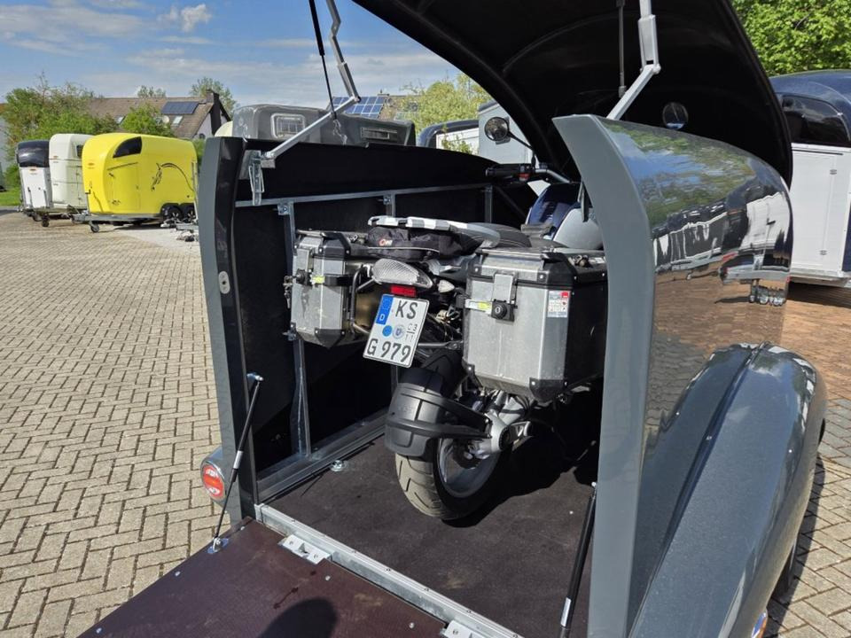 Remolque para moto PKW Anhänger Motorrad Geschlossen Kofferanhänger 1000kg 100km/h: foto 9 Remolque para moto PKW Anhänger Motorrad Geschlossen Kofferanhänger 1000kg 100km/h: foto 9