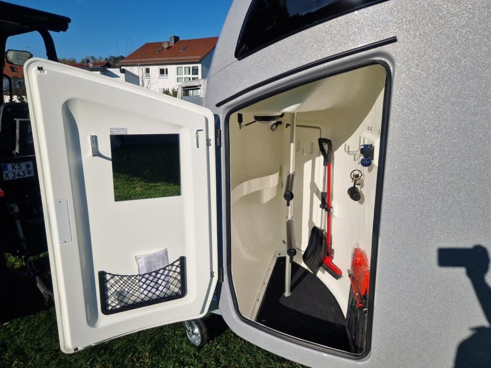 Remolque para caballos Pferdeanhänger Böckmann, Master, WCF, Aluräder, Sattelk.100 Km: foto 13 Remolque para caballos Pferdeanhänger Böckmann, Master, WCF, Aluräder, Sattelk.100 Km: foto 13