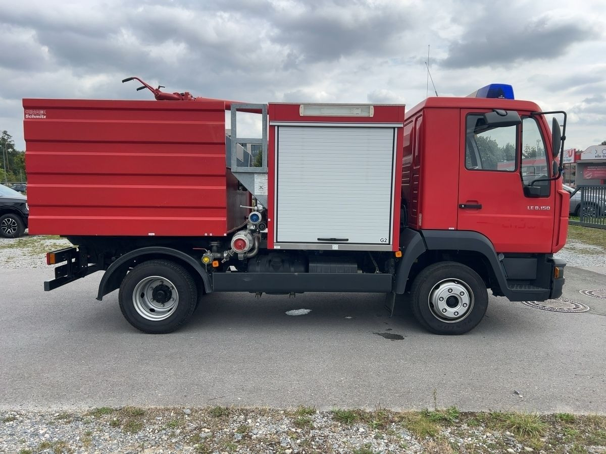 MAN LE 8150 4x2 Löschfahrzeug/Feuerwehr/Wassertank - Camión: foto 5 MAN LE 8150 4x2 Löschfahrzeug/Feuerwehr/Wassertank - Camión: foto 5