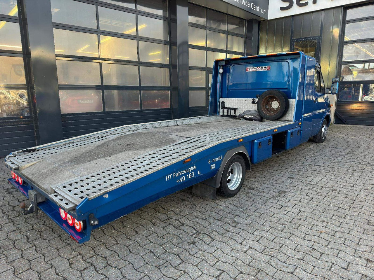 Mercedes-Benz Sprinter 2.7 CDI ABSCHLEPPWAGEN SCHLAFKABINE - Portavehículos camión: foto 4 Mercedes-Benz Sprinter 2.7 CDI ABSCHLEPPWAGEN SCHLAFKABINE - Portavehículos camión: foto 4
